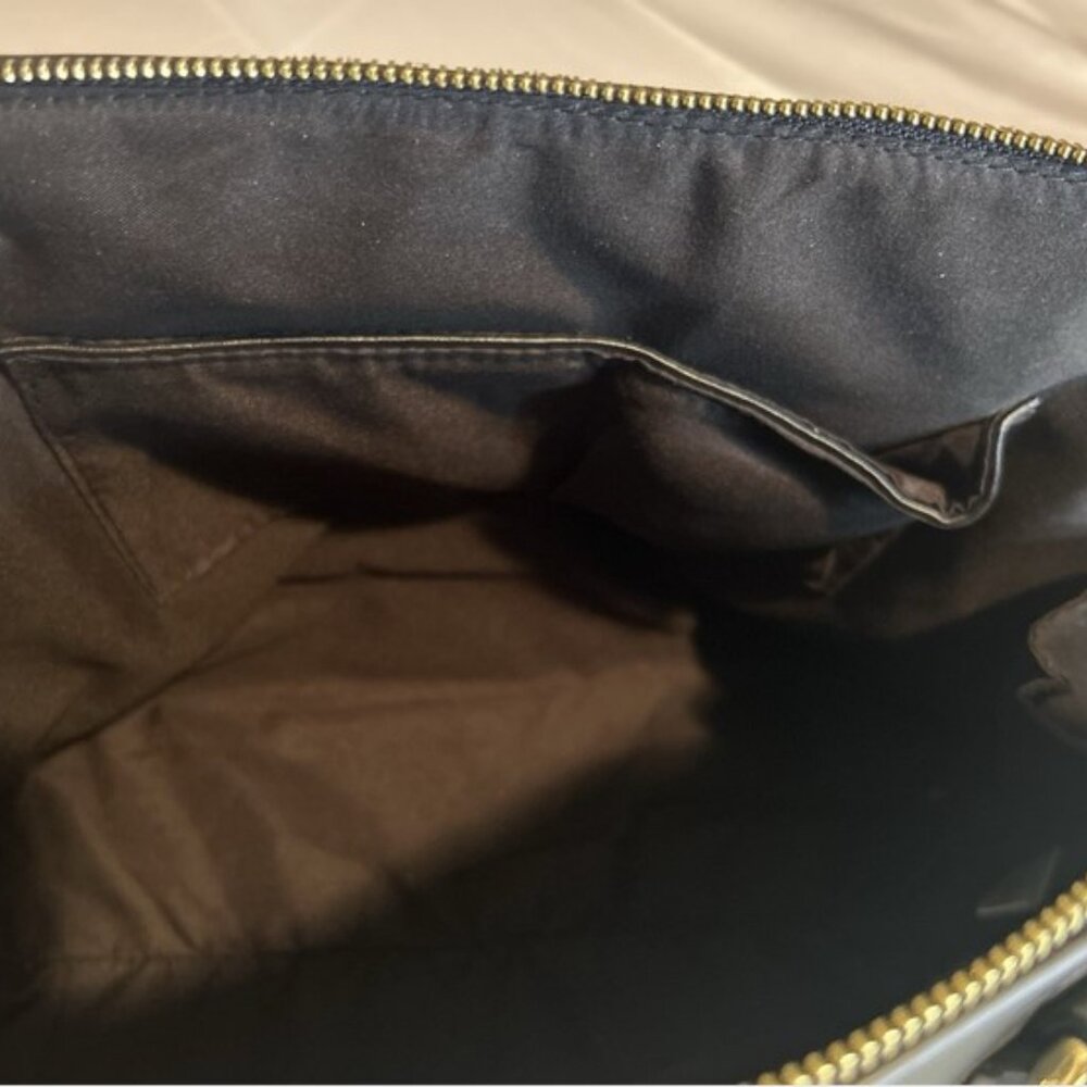 BCBG NWT Ivy Dome Satchel Black with Detachable Strap Shoulder Handbag Large - Picture 6 of 14